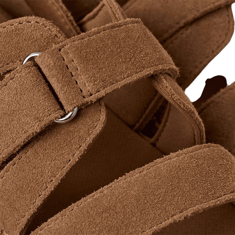 סנדלי נשים Chestnut UGG Goldenstar Gleam – סטייל מודרני ונוחות יומיומית Chestnut