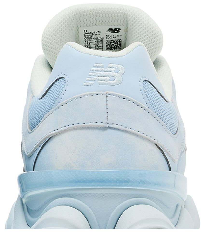 New Balance 9060 –  Sea Salt Oxford Blue