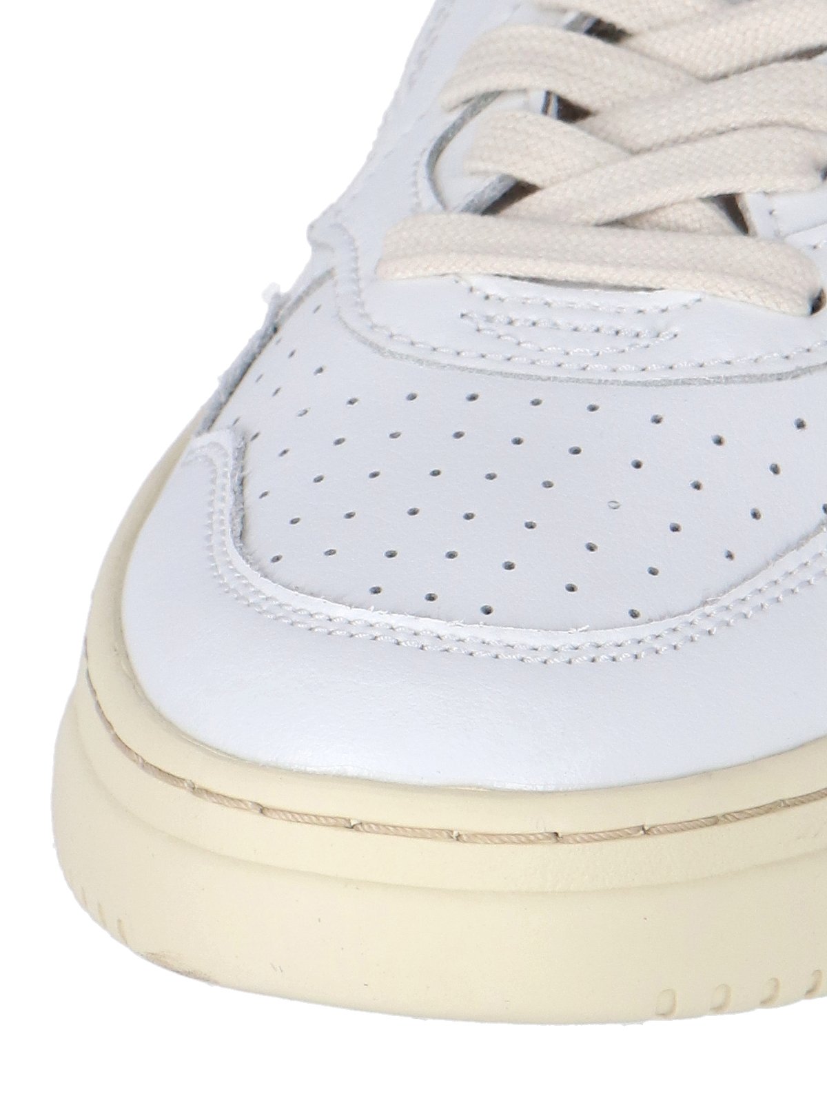 Autry Medalist Lace-Up Sneakers