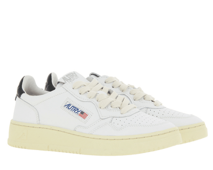 Autry Medalist Low Sneakers White Black