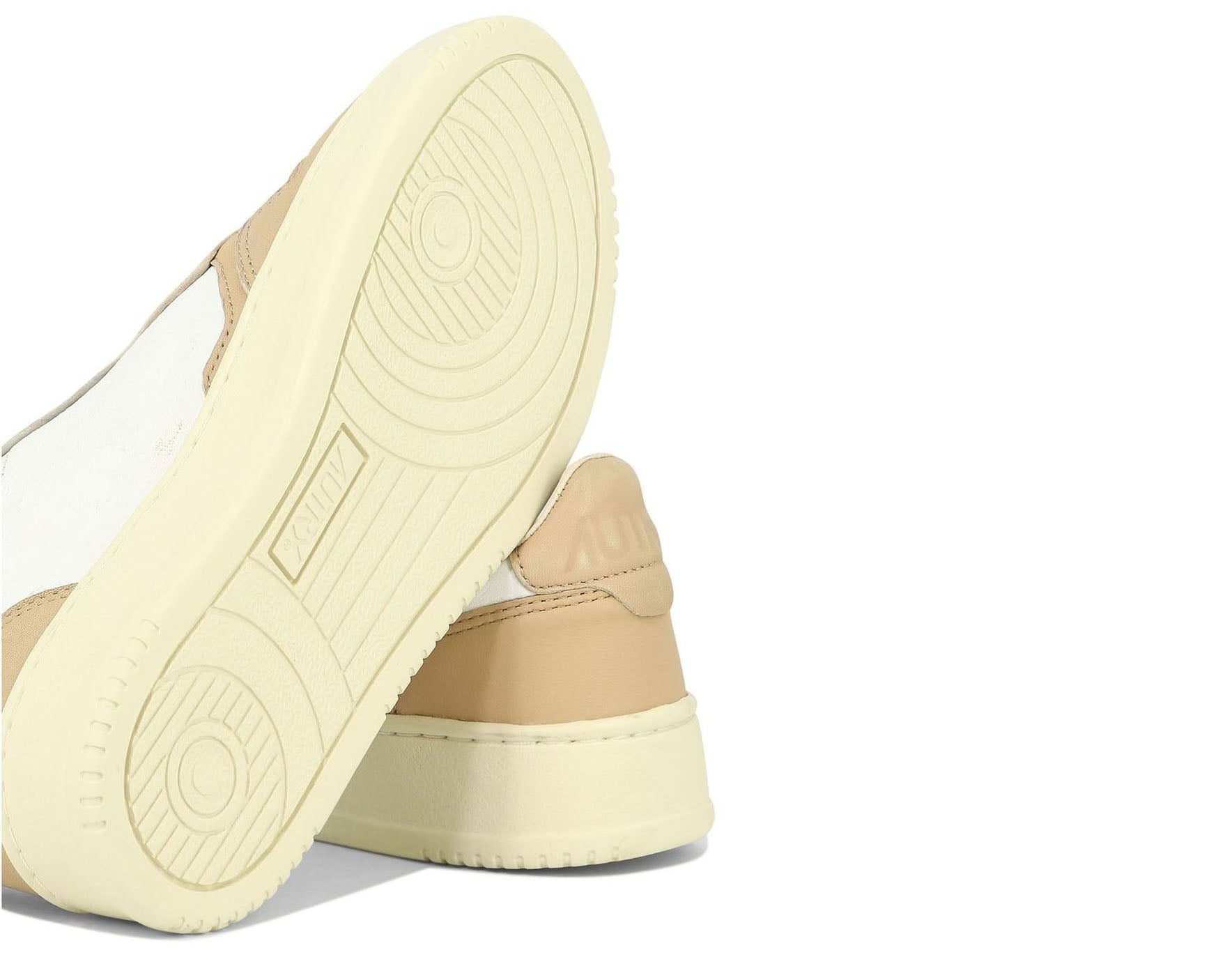 Autry Medalist Lace-Up Sneakers