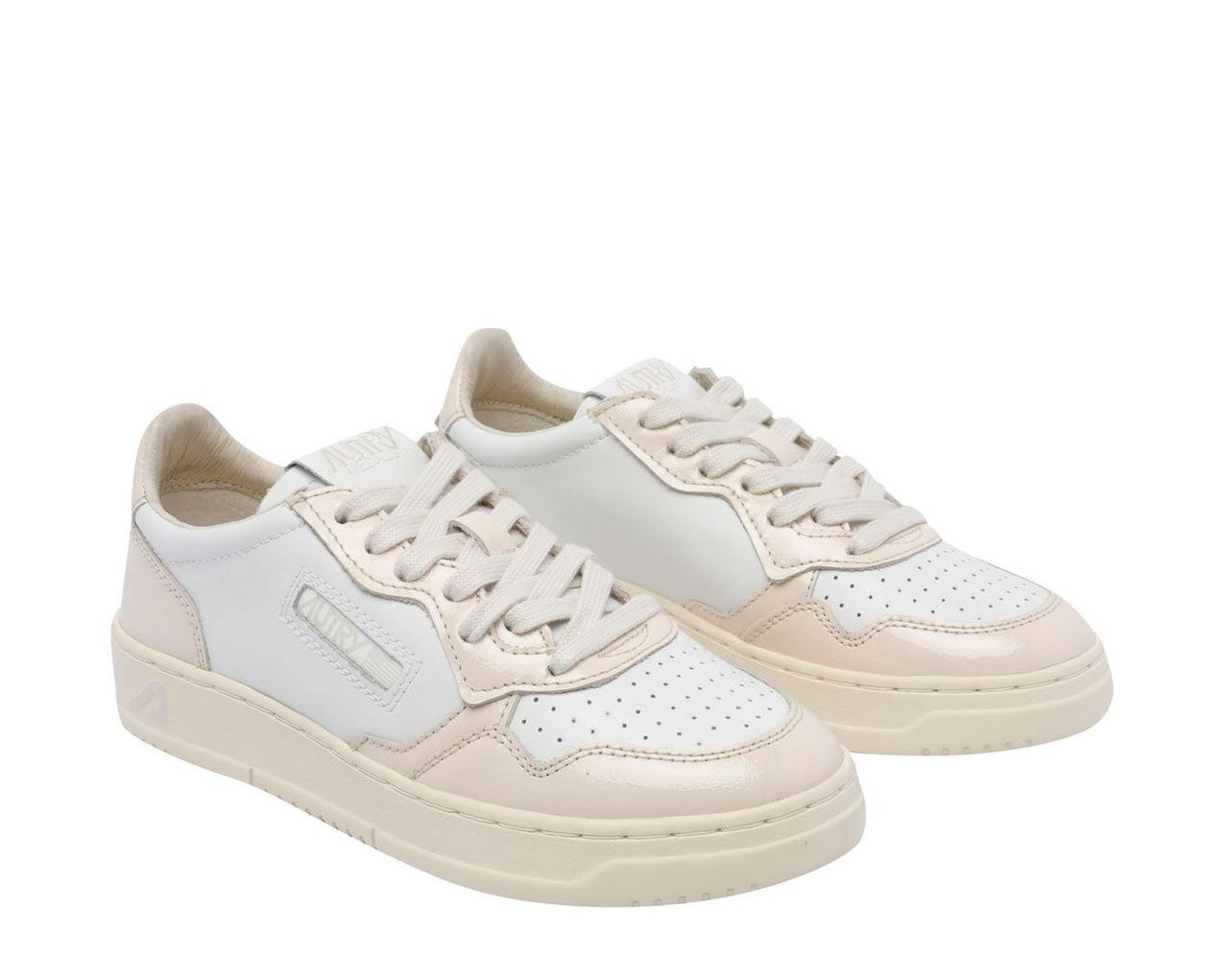 Autry Medalist Lace-Up Sneakers